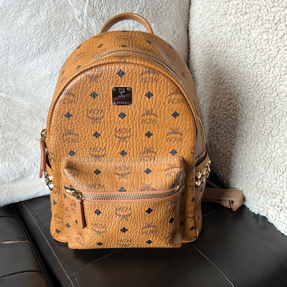MCM STARK SIDE STUDS BACKPACK IN VISETOS